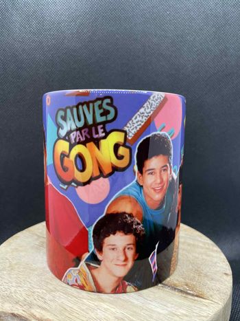 Mug Sauvés par le Gong – Retour en classe avec une dose de nostalgie