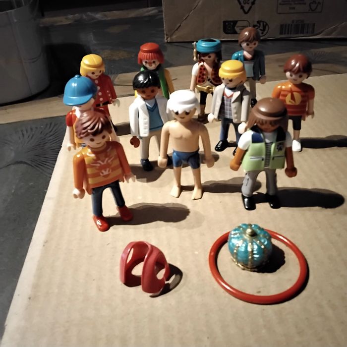 Lot de 11 personnages Playmobil - photo numéro 4