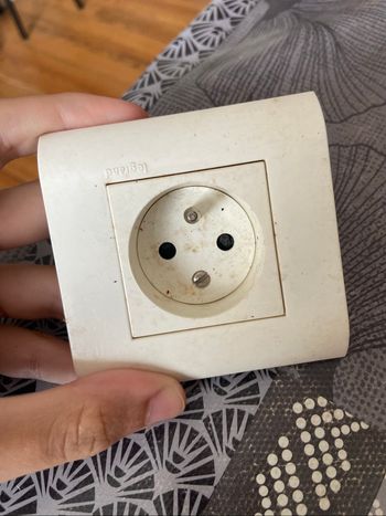 Prise électrique blanc