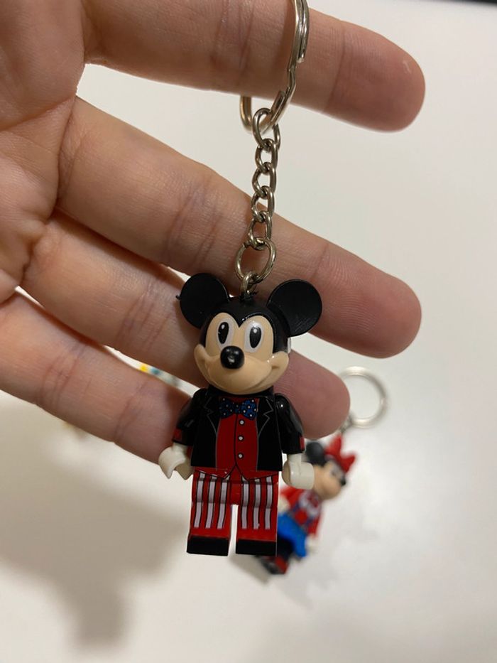 Lot de portes clefs façon lego donald minnie et mickey - photo numéro 2