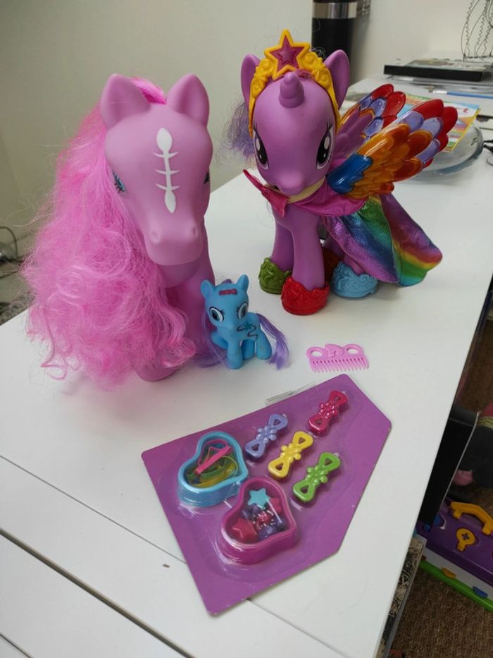 Lot poneys en plastique