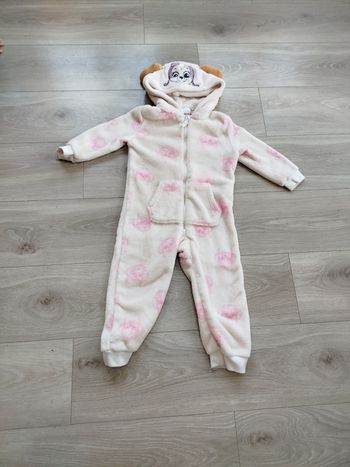 Pyjama/combi stella 4 ans 