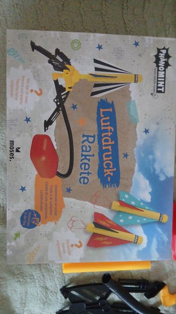 Fusée a air comprimé