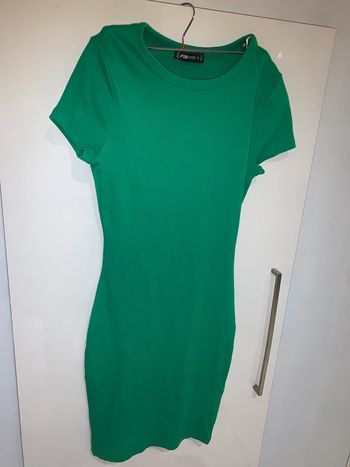 Robe moulante verte fille femme