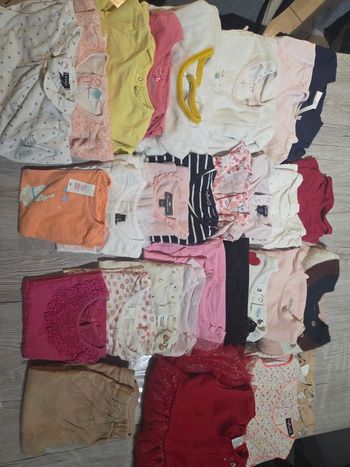 Lot vêtements bébé fille 18 mois