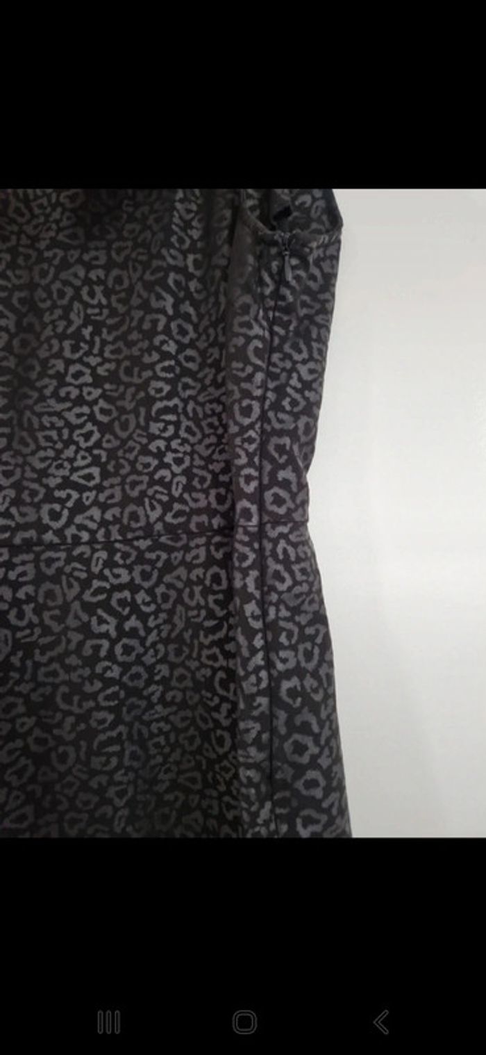 Robe léopard noir - photo numéro 2