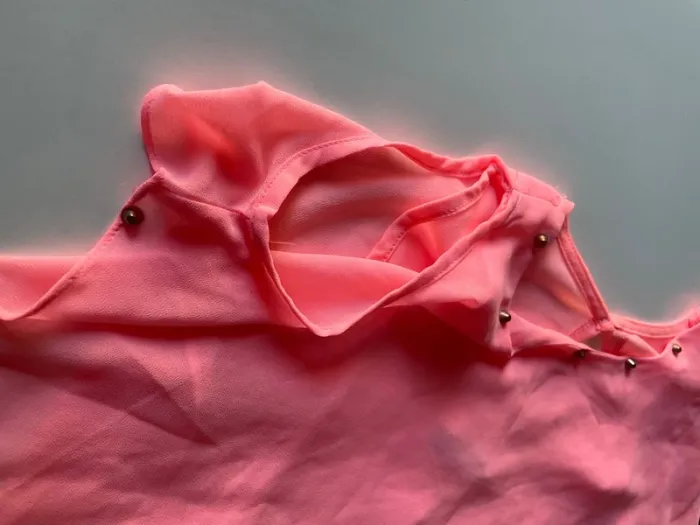 Haut rose fluo - photo numéro 2