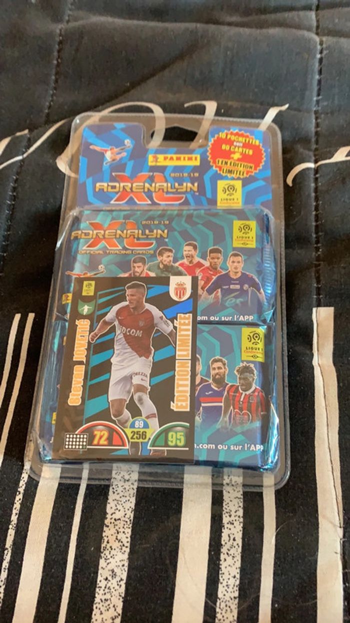 Pochette stickers panini adrénalyn 2018-19