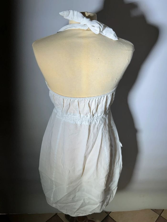 Robe en lin blanche dos nu - photo numéro 4