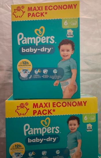 Couches Pampers taille 6