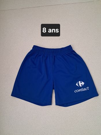 Short 8 ans contact