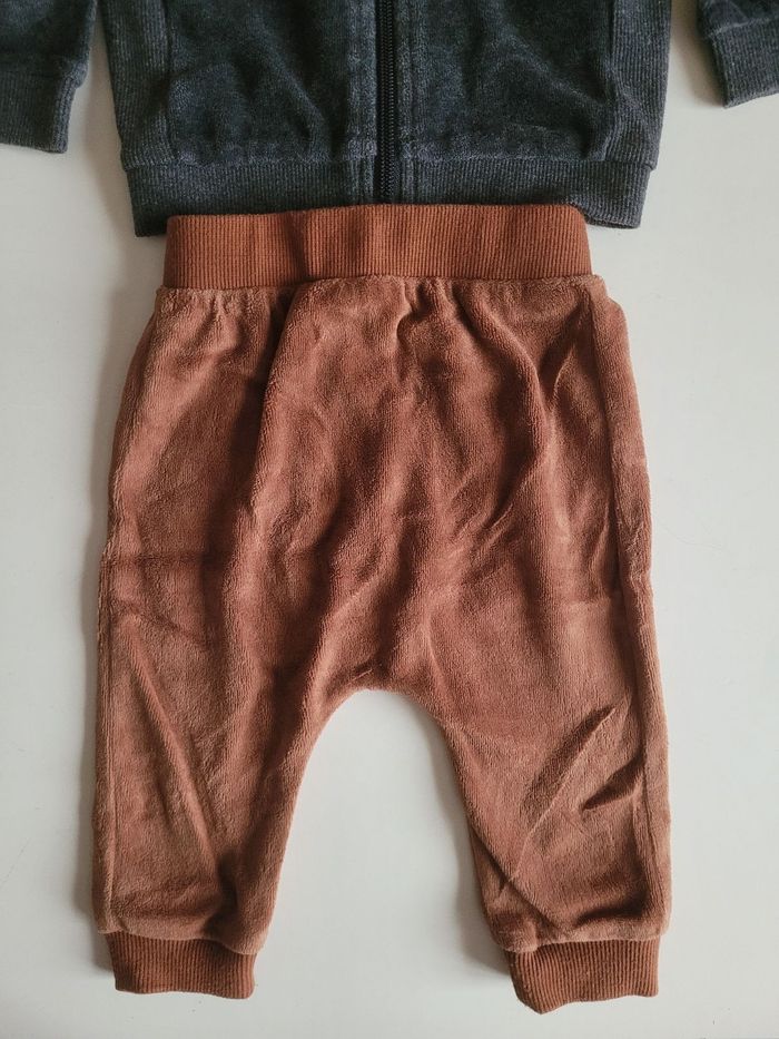 Ensemble jogging 9 mois - photo numéro 4