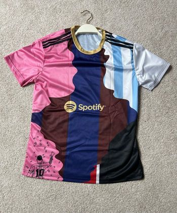 Maillot foot Messi neuf M