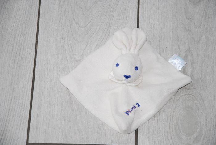 Doudou Plat Carré Lapin Blanc Col claudine Picot 2