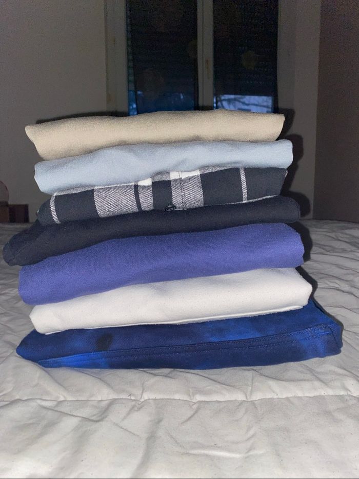 LOT DE VÊTEMENTS