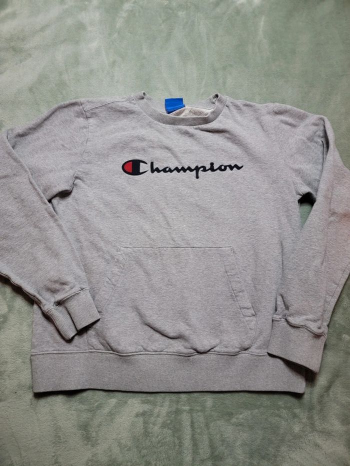 Pull à poche kangourou