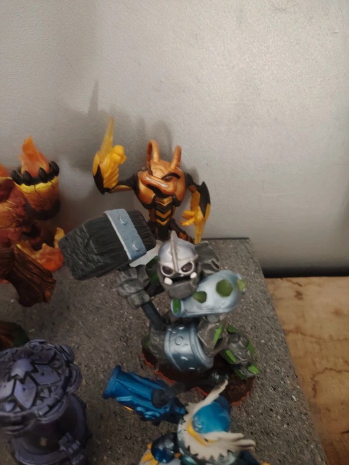 Lot de 16 figurines skylanders swap Force tbe - photo numéro 4