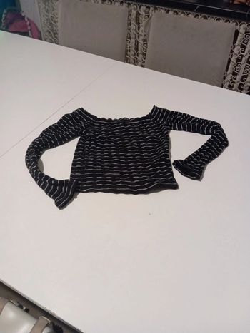 Pull léger court taille 34 Marque Primark