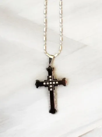 Croix gothique + chaîne 60 cm