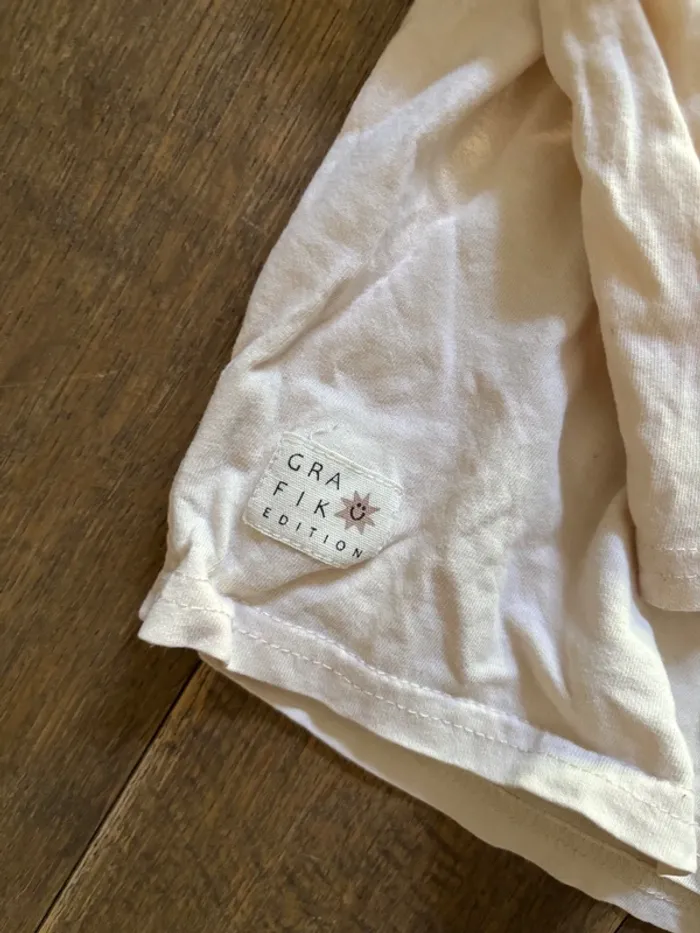 T-shirt Kiabi tbe 6 ans - photo numéro 2