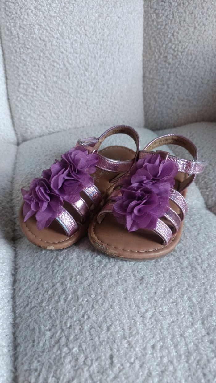 Sandales violette a fleur taille 22 Chaussea - photo numéro 2