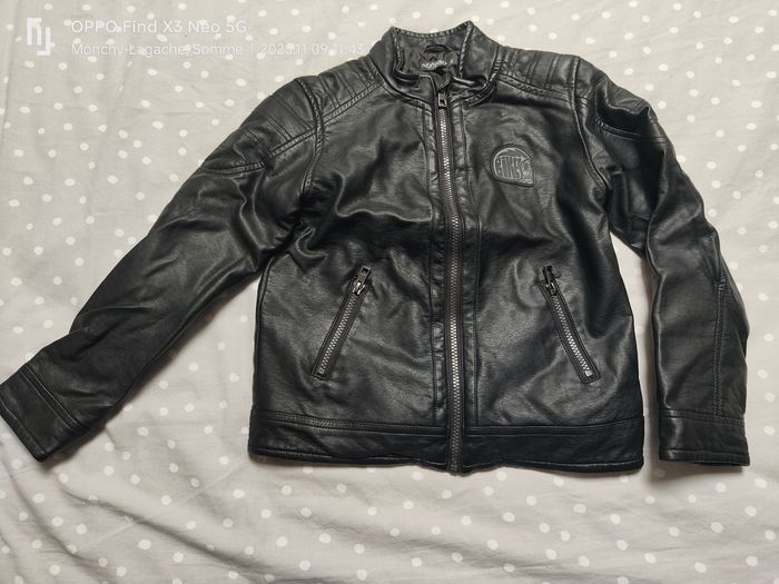 Veste 8ans in extenso Réduction jusqu'à -70%