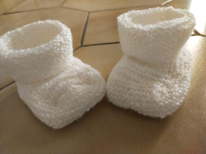Chaussons blancs - photo numéro 5
