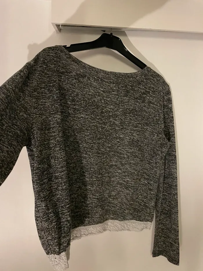 Jolie pull léger taille 36 - S en très bon état - photo numéro 5