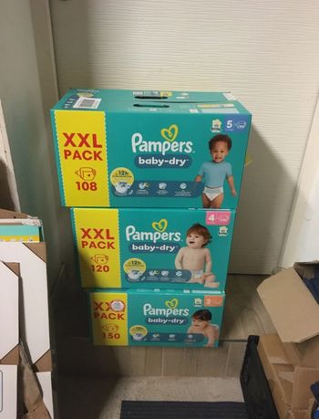Xxl pack couches Pampers baby dry taille 3 ou 4 ou 5