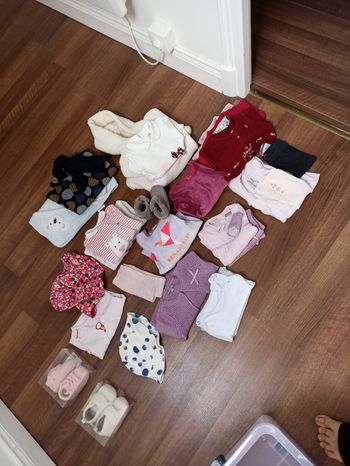 Lot vêtements bébé fille