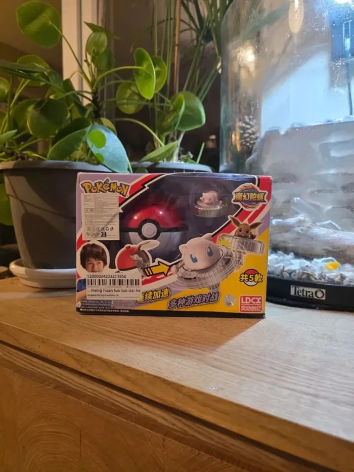 Toupie Pokémon Mew – Neuve, parfaite pour les fans et collectionneurs
