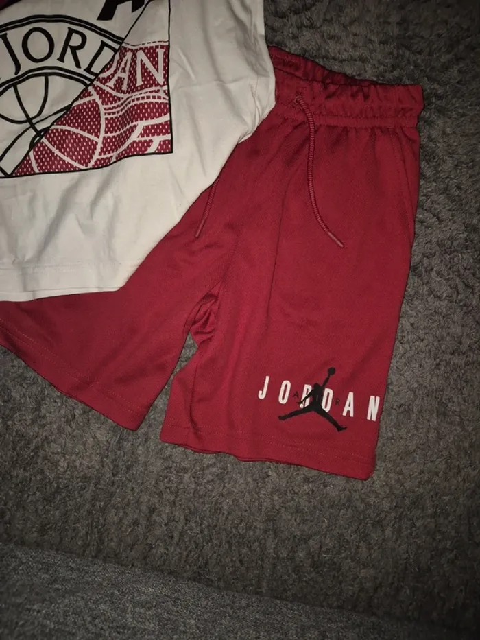 Ensemble Jordan 10 12 ans - photo numéro 4