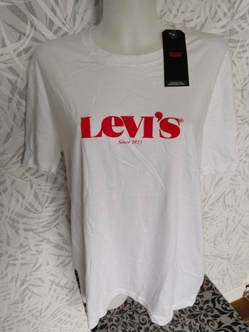Joli T-shirt homme femme marque Levi's taille L