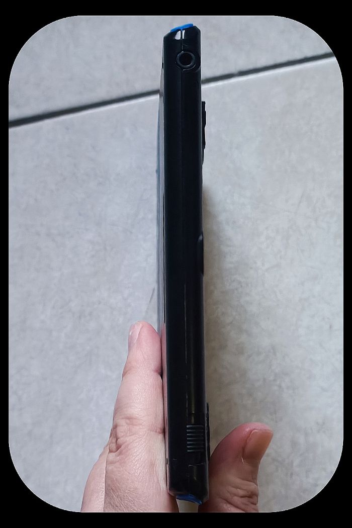 🎮 Console Nintendo 2DS noire/bleue 🎮 - photo numéro 5