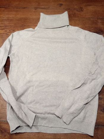 Pull fin col roulé Zara