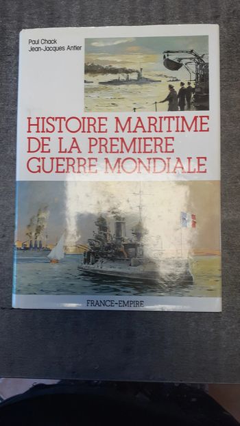 Livre sur l histoire de la marine pendant la premiere guerre mondial .