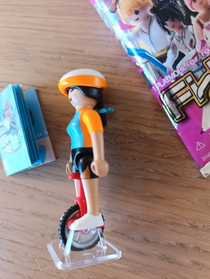 Playmobil personnage monocycle neuf - photo numéro 3