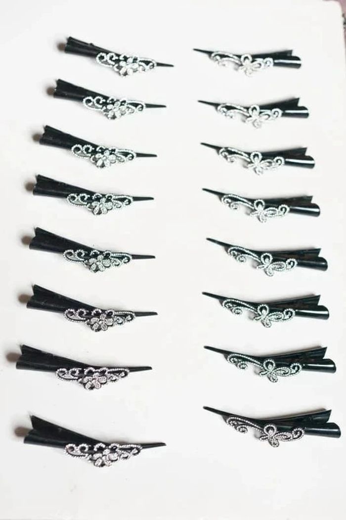 Lot de 16 pinces becs en plastique noir à strass - photo numéro 4