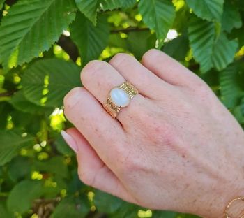 Grosse bague large mariage vintage plaqué or et pierre de lune taille 60