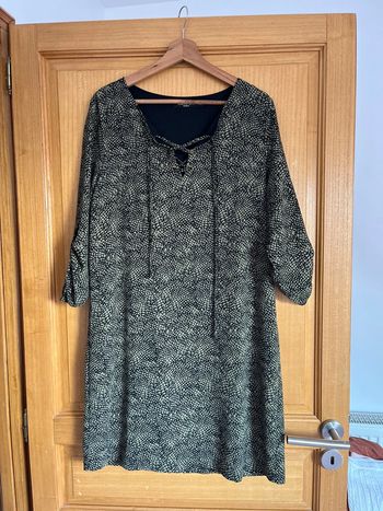 Robe kaki XL manche 3/4