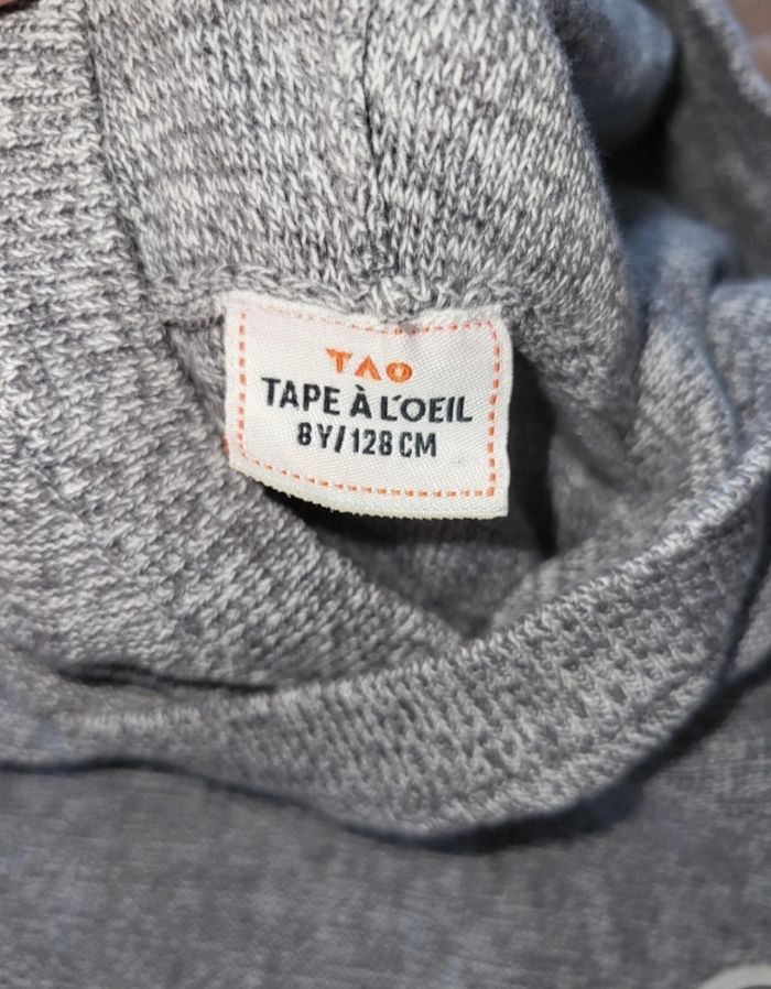 Sweat à capuche 8ans - photo numéro 4