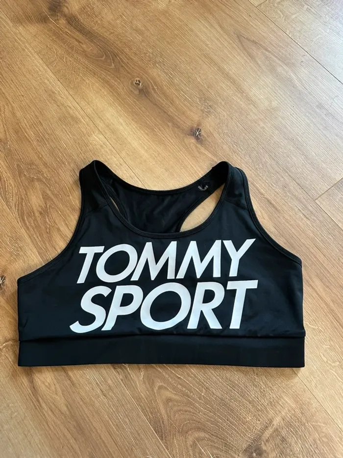 Brassière de sport Tommy Hilfiger noire taille 40 - photo numéro 4