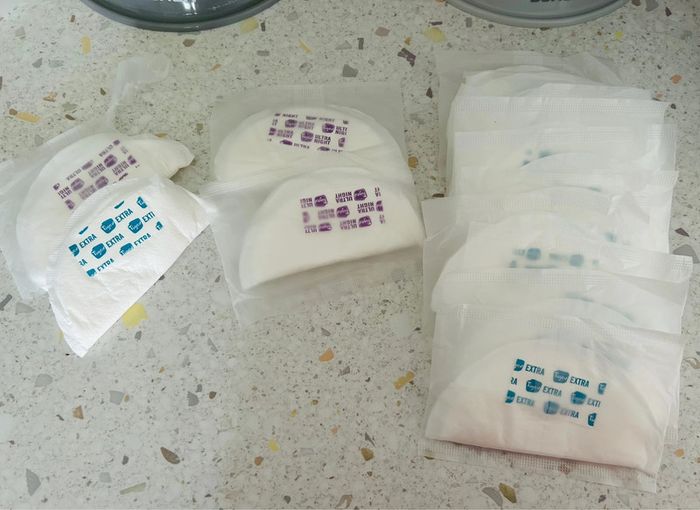 Lot de 12 coussinets extra absorbant neuf
