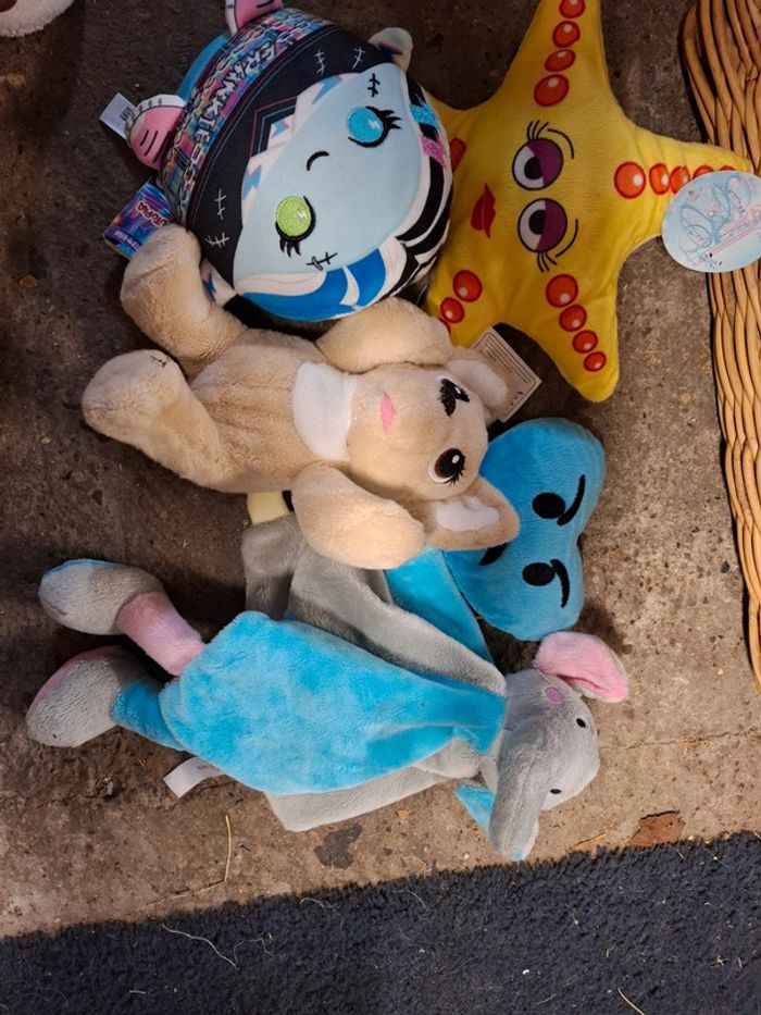 Lot de peluche