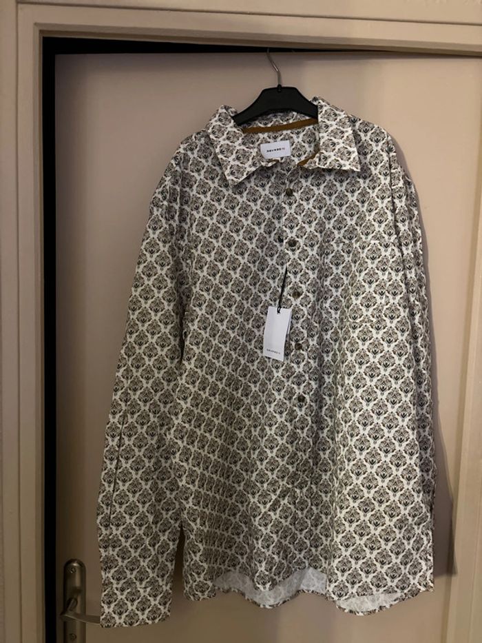 Chemise avec motif