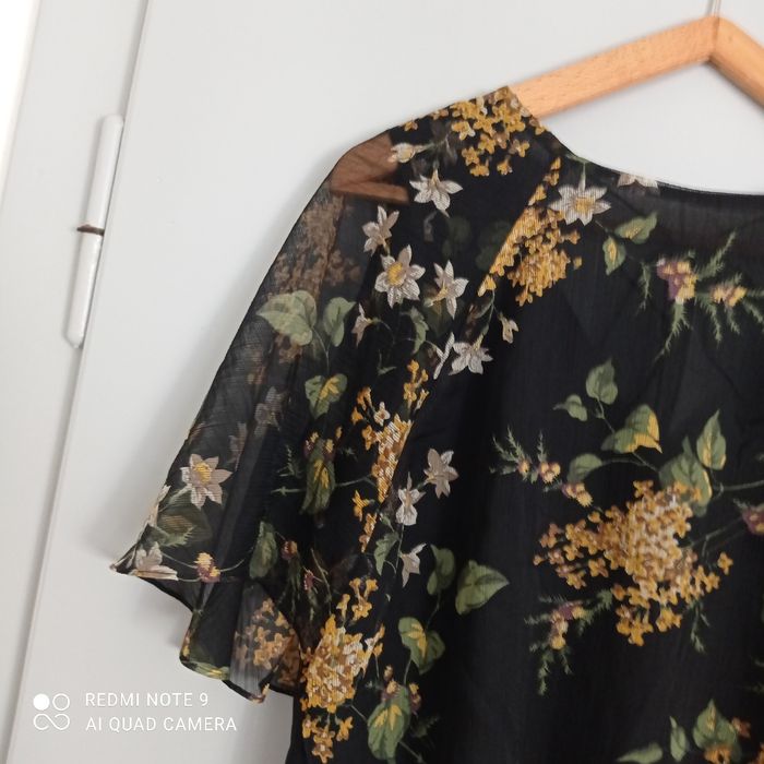 Blouse noire à fleurs t38 - photo numéro 3
