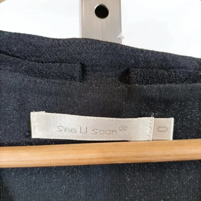 Robe noire sans manches See U Soon – col V, taille XS, détails bas et dos A1076 - photo numéro 4