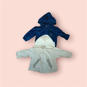 🩷 Lot de 2 gilets taille 6 mois 🩷