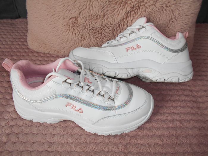 Baskets (Fila), pointure: 40 - photo numéro 1