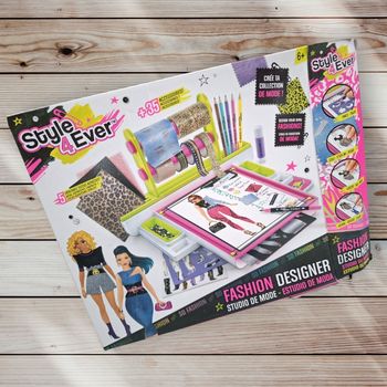 Jeu créatif Style 4 Ever – Fashion Designer Studio